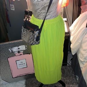 New item alert 🚨 Neon Green Pleated Skirt